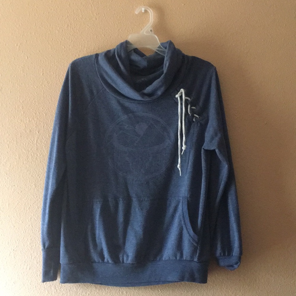 Blue Long Sleeved Desert-Themed Shirt